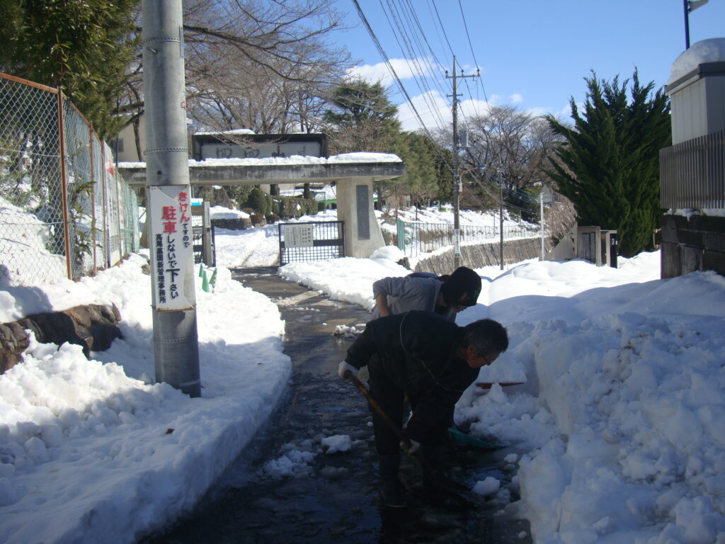 雪かき作業