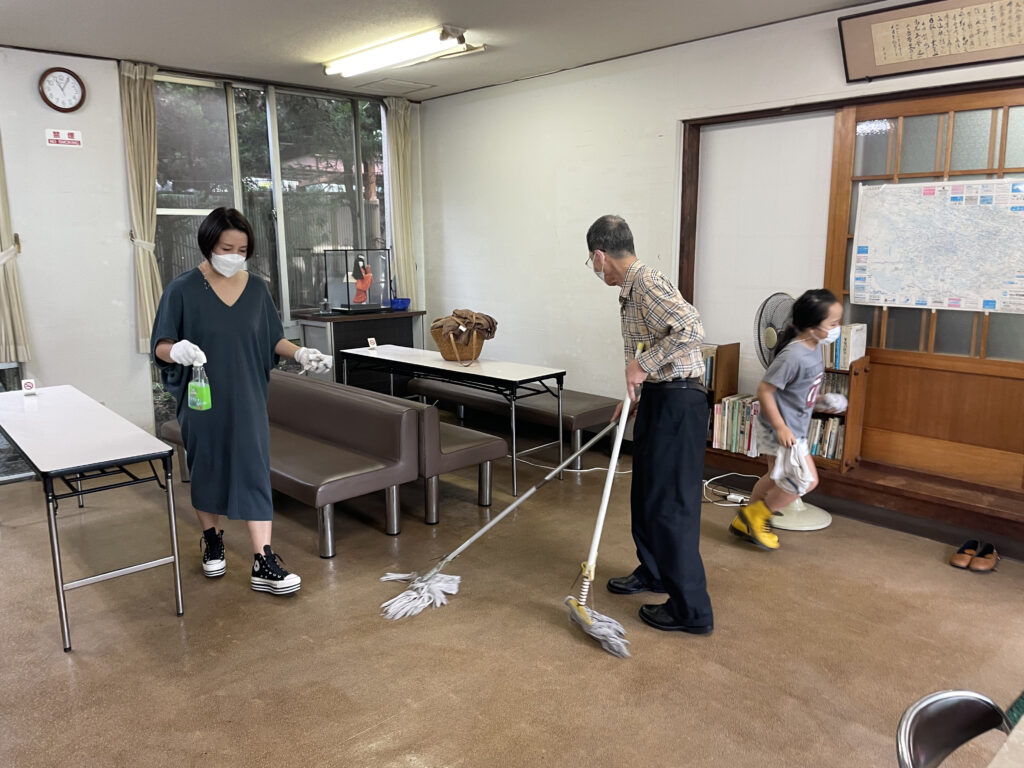 管理事務所内清掃